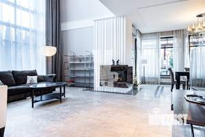 Коттедж 360м&sup2;, 2-этажный, на длительный срок, 