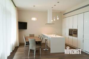 Дом 450м², 2-этажный, на длительный срок, 