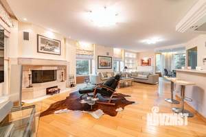 Коттедж 500м&sup2;, 3-этажный, на длительный срок, 