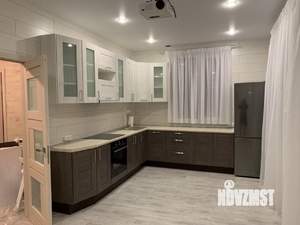 Дом 140м², 2-этажный, на длительный срок, 
