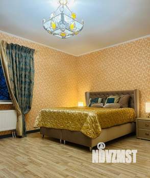 Дом 180м², 2-этажный, посуточно, 