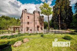 Дом 1200м&sup2;, 4-этажный, посуточно, 