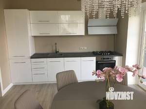 Дом 250м², 2-этажный, на длительный срок, 