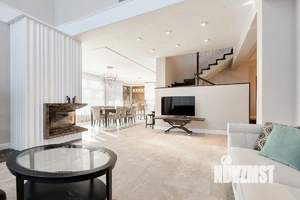 Дом 325м², 2-этажный, на длительный срок, 