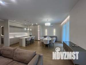 Таунхаус 210м², 2-этажный, на длительный срок, 