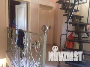 Дом 350м², 2-этажный, на длительный срок, 