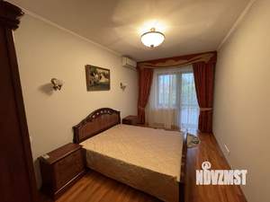 Дом 320м², 3-этажный, на длительный срок, 