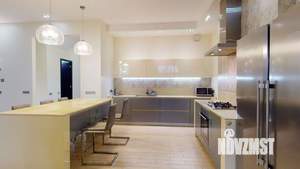 Таунхаус 370м², 3-этажный, на длительный срок, 