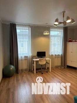 Таунхаус 150м², 3-этажный, на длительный срок, 