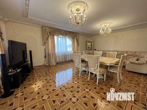 Коттедж 200м², 3-этажный, на длительный срок, 
