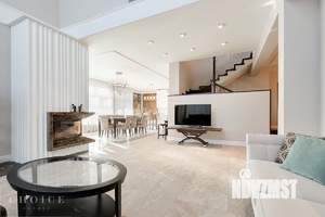 Дом 360м², 2-этажный, на длительный срок, 