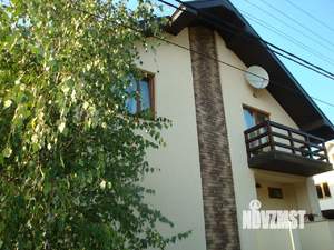 Коттедж 250м², 3-этажный, на длительный срок, 