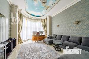 Дом 1000м², 2-этажный, участок 22 сот.  