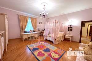 Дом 542м², 3-этажный, участок 24 сот.  