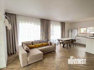 Дом 217м&sup2;, 2-этажный, участок 7 сот.  