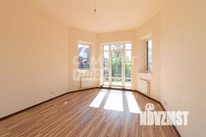 Коттедж 370м², 2-этажный, участок 12 сот.  