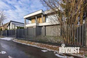 Дом 570м², 2-этажный, участок 12 сот.  