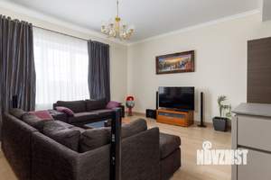 Таунхаус 440м², 3-этажный, участок 7 сот.  
