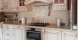 Дом 246м², 3-этажный, участок 0 сот.  