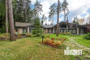 Дом 428м², 2-этажный, участок 32 сот.  