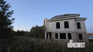 Коттедж 780м², 3-этажный, участок 44 сот.  