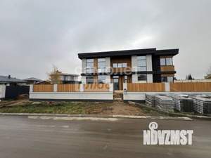 Коттедж 279м², 2-этажный, участок 10 сот.  