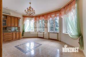 Коттедж 370м², 2-этажный, участок 12 сот.  