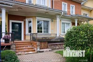 Таунхаус 270м², 3-этажный, участок 4 сот.  