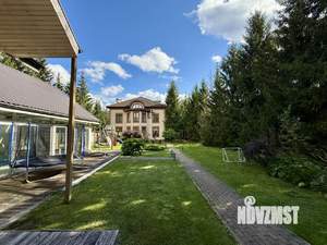 Дом 866м², 3-этажный, участок 23 сот.  