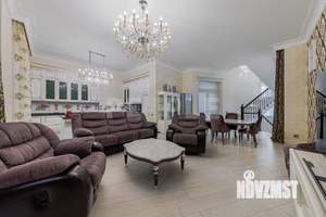 Таунхаус 375м², 4-этажный, участок 3 сот.  