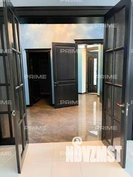 Коттедж 450м², 2-этажный, участок 12 сот.  