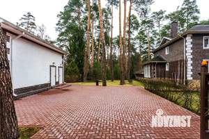 Дом 750м², 2-этажный, участок 50 сот.  