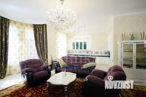 Таунхаус 375м², 3-этажный, участок 3 сот.  
