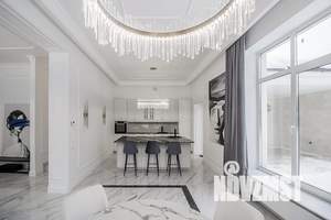 Коттедж 370м², 2-этажный, участок 9 сот.  