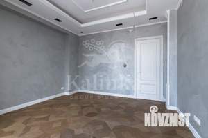 Дом 700м², 2-этажный, участок 20 сот.  