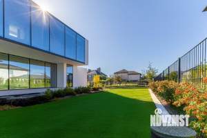 Коттедж 585м², 2-этажный, участок 18 сот.  