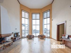 Дом 988м², 2-этажный, участок 30 сот.  