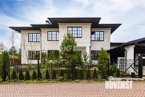 Коттедж 650м², 2-этажный, участок 18 сот.  