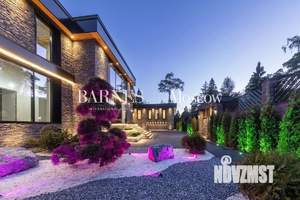 Дом 1700м², 2-этажный, участок 46 сот.  