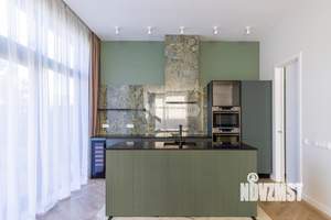 Коттедж 142м², 2-этажный, участок 6 сот.  