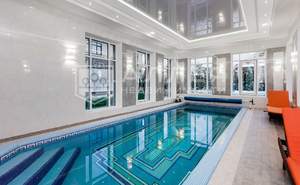Дом 750м², 2-этажный, участок 40 сот.  