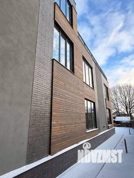 Дом 222м&sup2;, 3-этажный, участок 6 сот.  