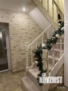 Дом 250м², 3-этажный, участок 9 сот.  