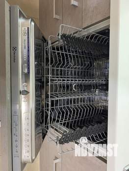 Коттедж 345м², 2-этажный, участок 9 сот.  