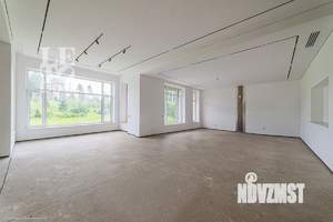 Дом 650м², 2-этажный, участок 40 сот.  