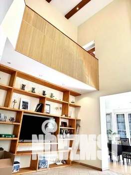 Коттедж 280м², 3-этажный, участок 8 сот.  