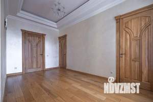 Таунхаус 350м², 3-этажный, участок 3 сот.  