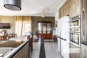 Коттедж 740м², 3-этажный, участок 21 сот.  