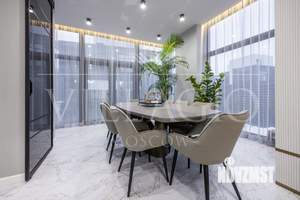 Дом 400м², 2-этажный, участок 6 сот.  