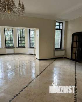 Дом 450м², 3-этажный, участок 12 сот.  